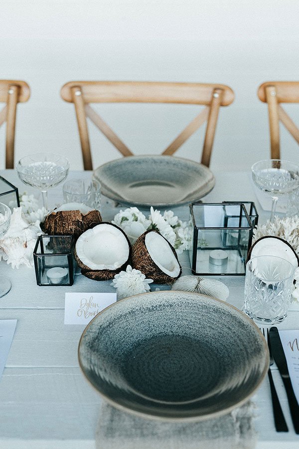 Coconut and coral runner